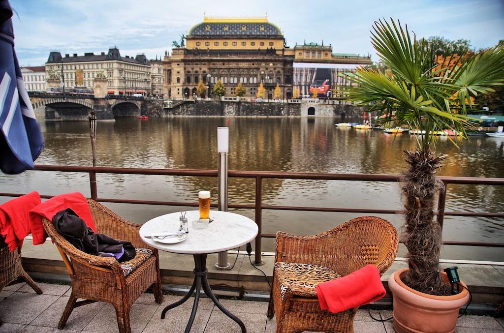 Apartment Riverside Prague